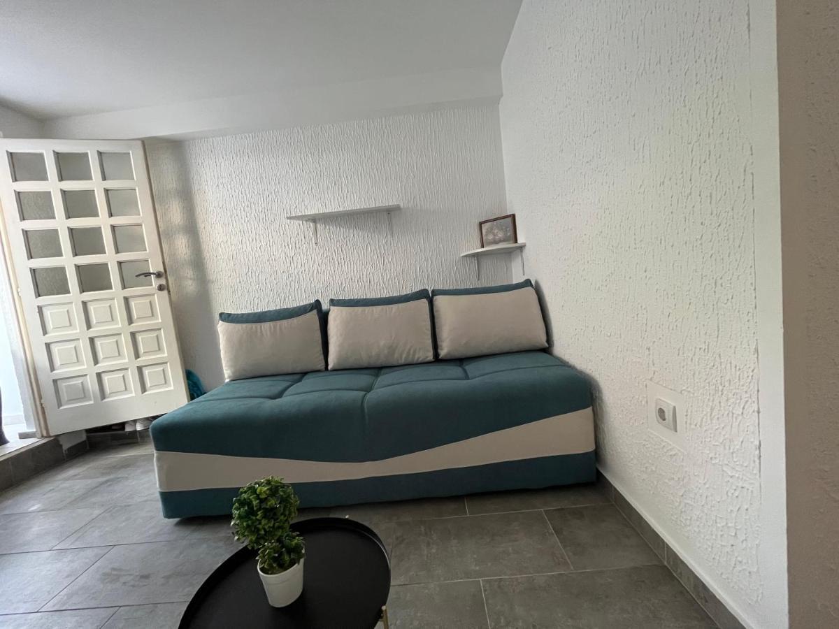 Akacia Budva